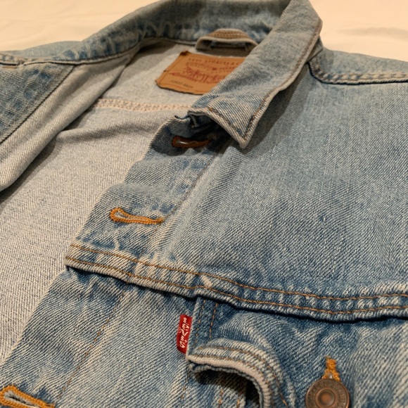 Vintage Levi’s Painted Denim Jacket - Picture 4 of 7